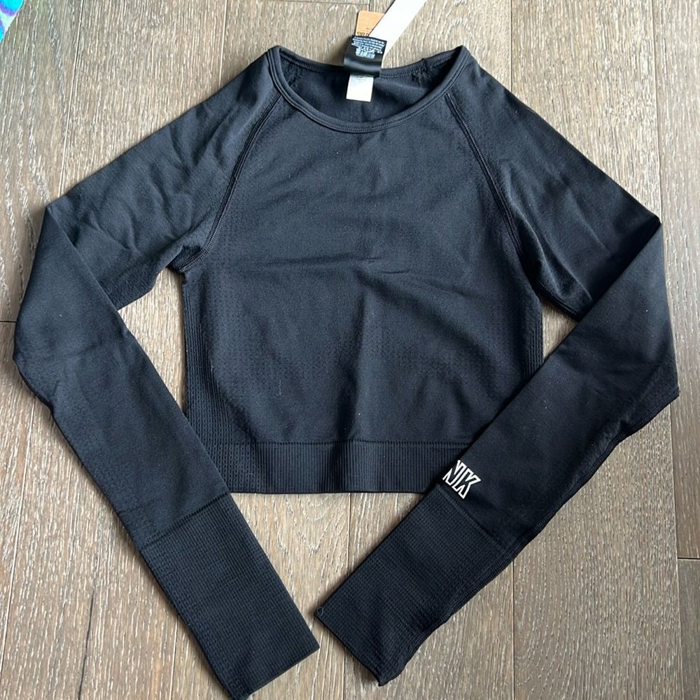 NWT PINK Victoria's Secret Active Long Sleeve Workout Top Black XS